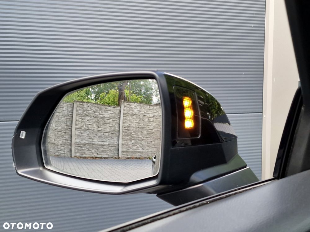 Audi Q5 35 TDI S tronic design - 37