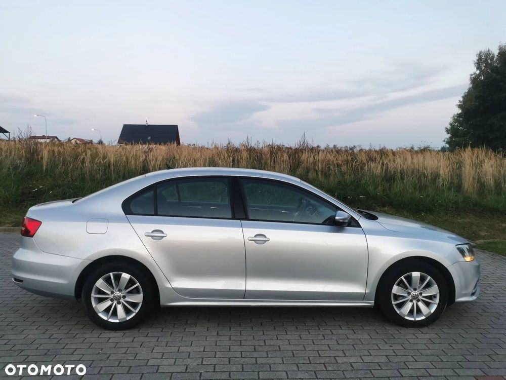 Volkswagen Jetta 2.0 TDI BlueMotion Technologie - 7