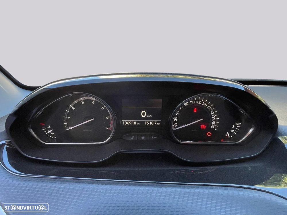 Peugeot 2008 - 24