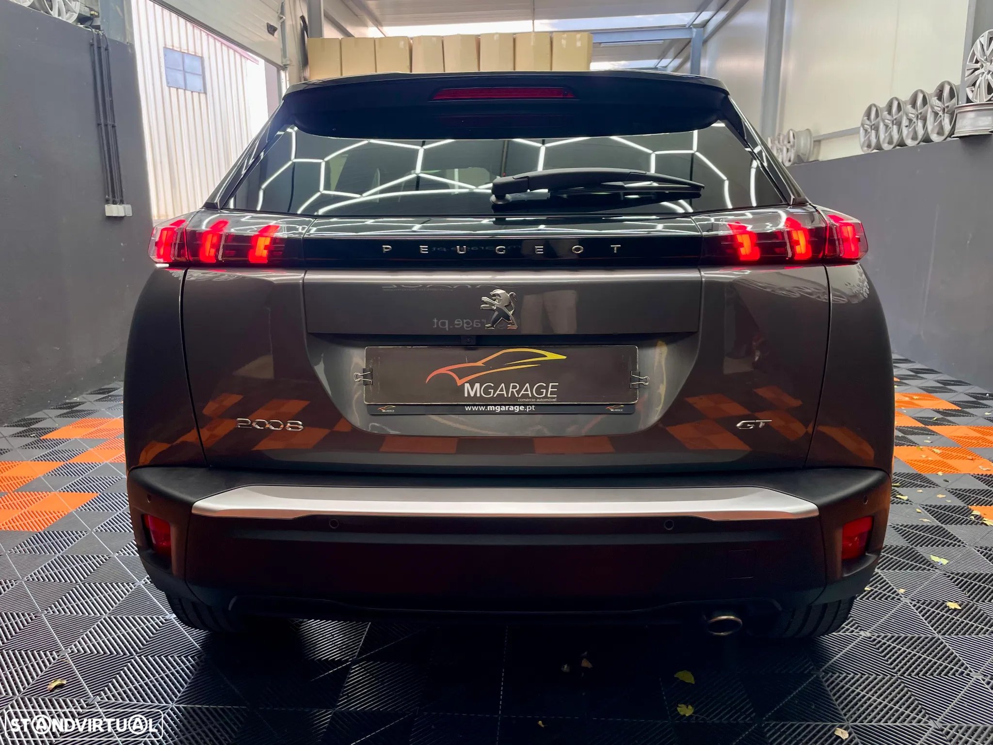Peugeot 2008 1.5 BlueHDi GT - 13