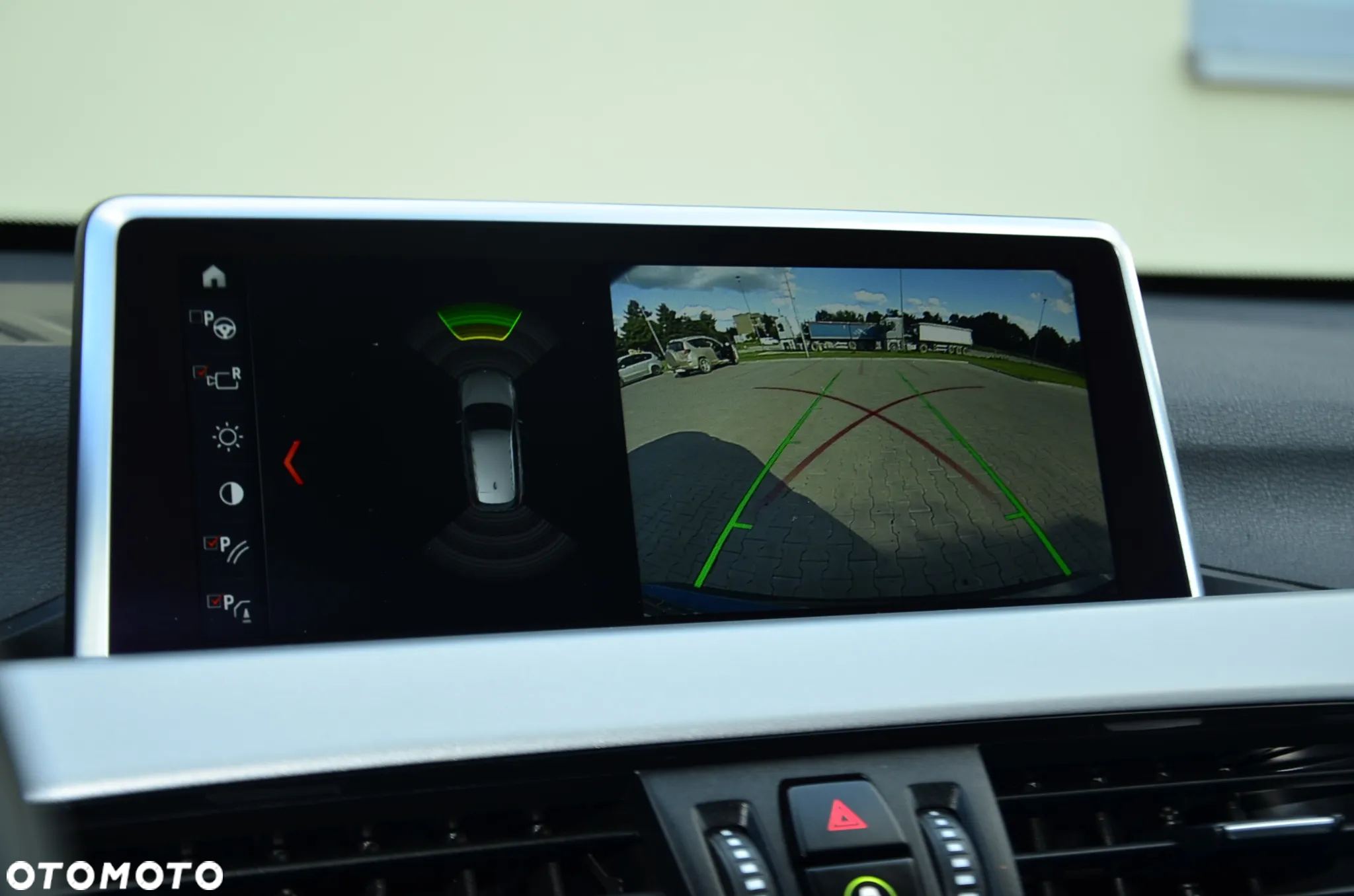 BMW X1 sDrive18d Business Edition - 23