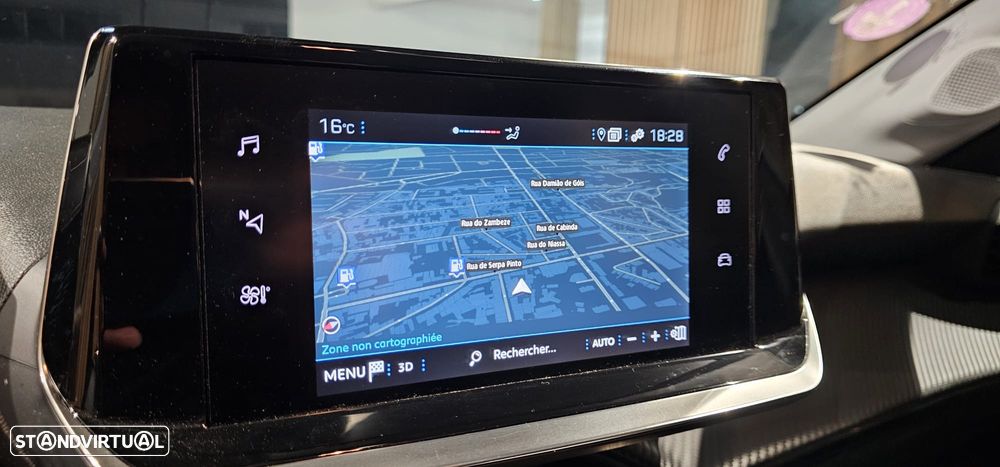 Peugeot 208 1.2 PureTech Active - 12