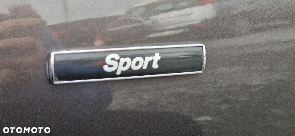 BMW Seria 3 318d DPF Edition Sport - 13