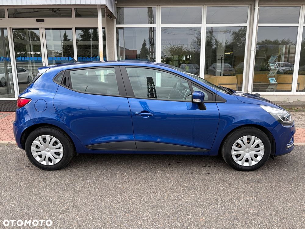 Renault Clio 1.2 16V Alize - 9