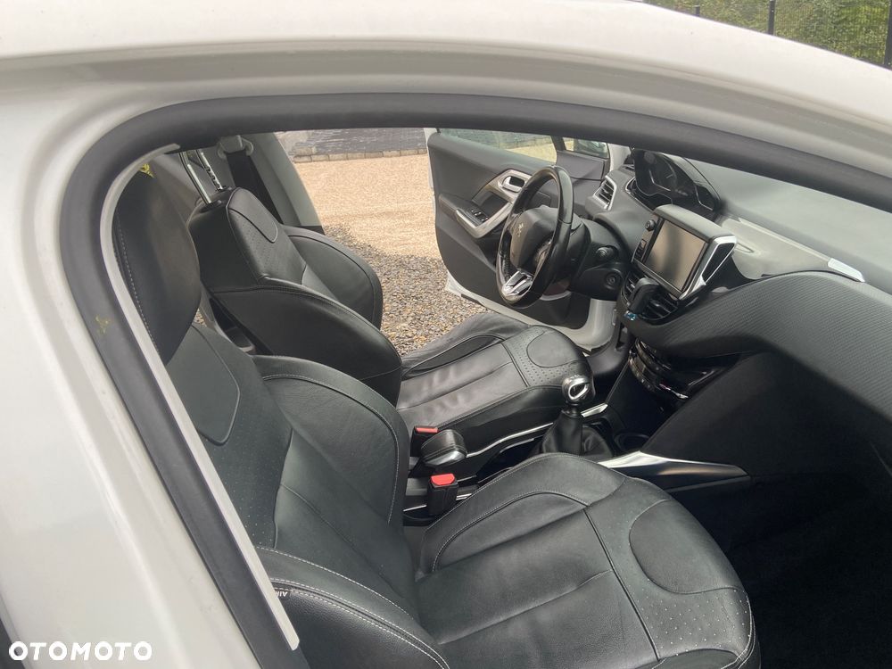 Peugeot 2008 e-HDi FAP 115 STOP & START Business-Line - 13