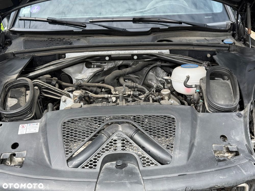 Porsche Macan Turbo PDK - 29