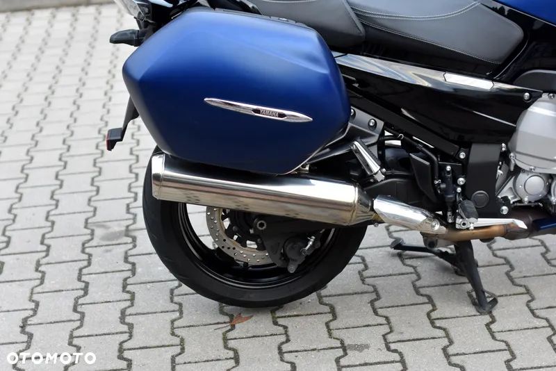 Yamaha FJR - 11