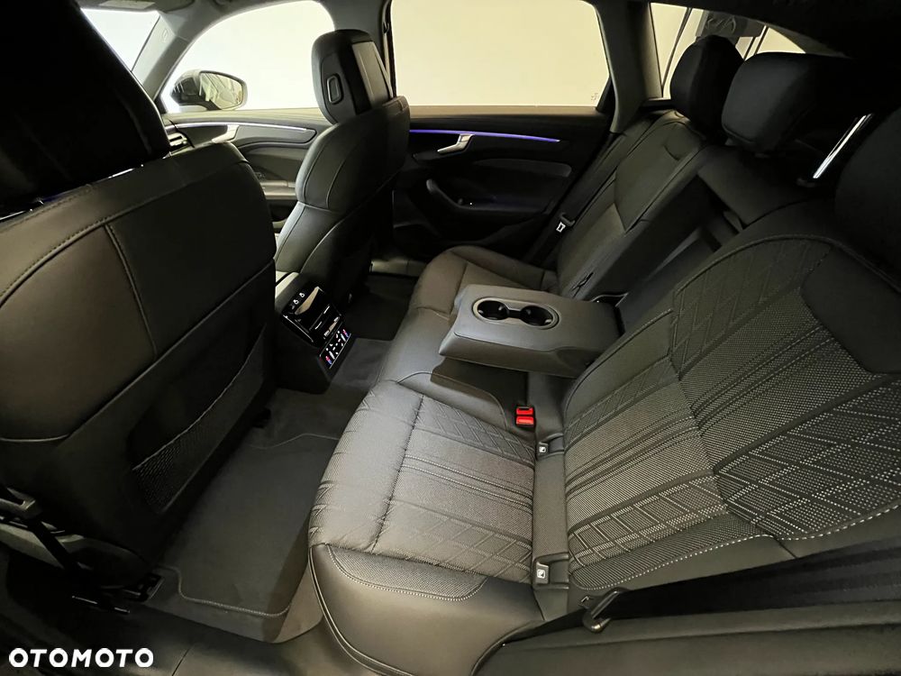 Audi A6 Avant TFSI mHEV 200 kW Quattro S tronic - 31