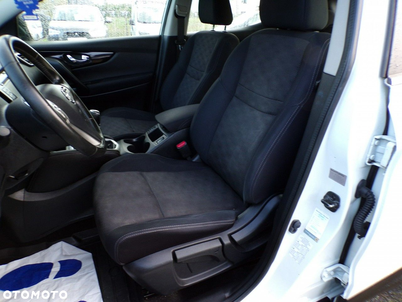 Nissan Qashqai - 22