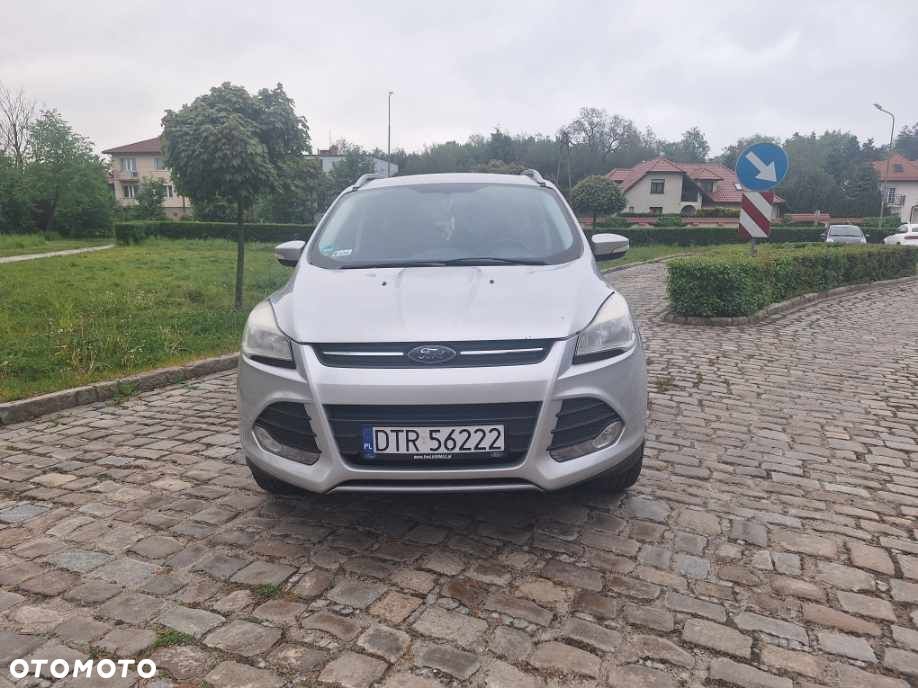 Ford Kuga 2.0 TDCi 4x4 Titanium - 4