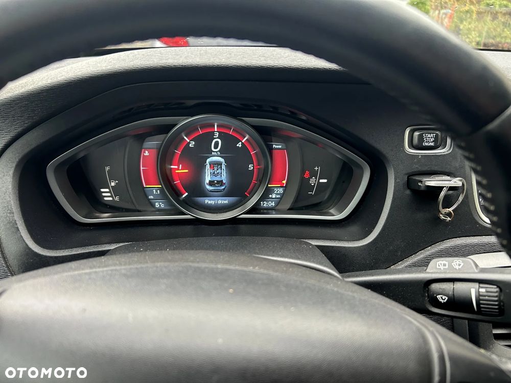 Volvo V40 D2 Momentum - 10