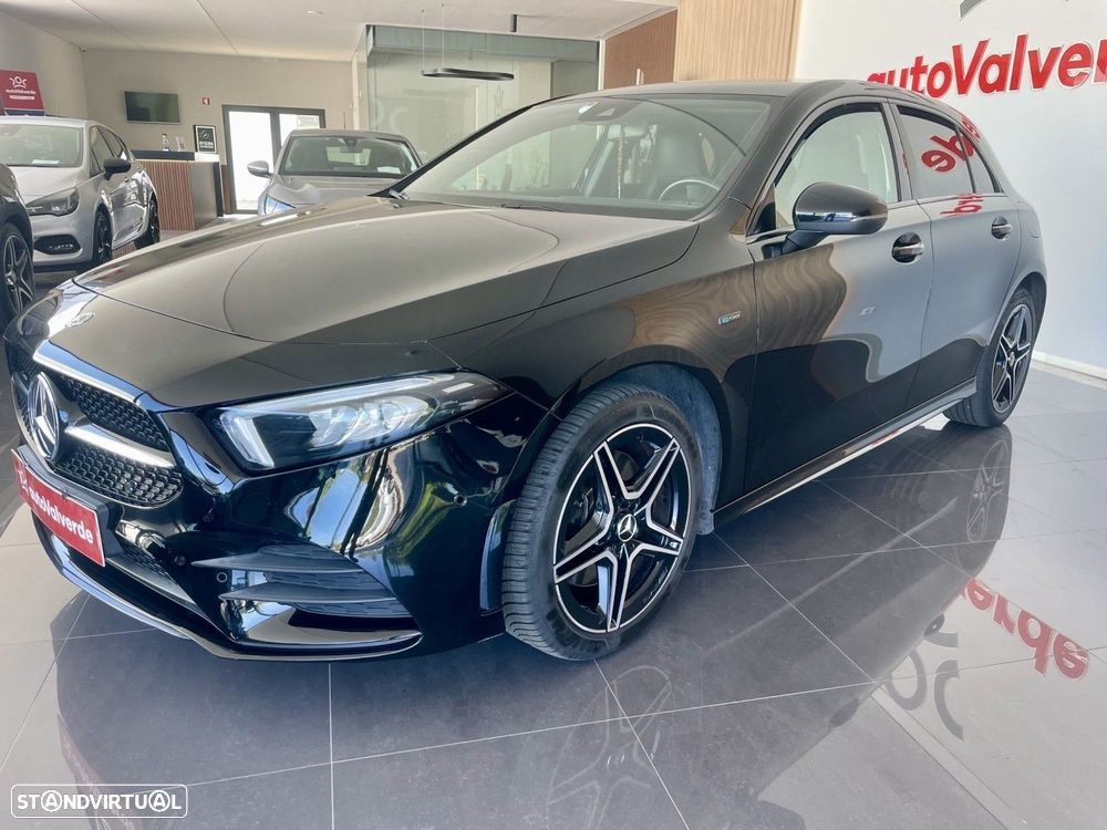 Mercedes-Benz A 250 e 8G-DCT AMG Line - 2