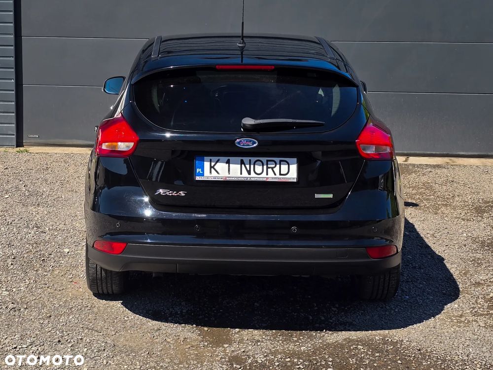 Ford Focus 1.0 EcoBoost Titanium - 11