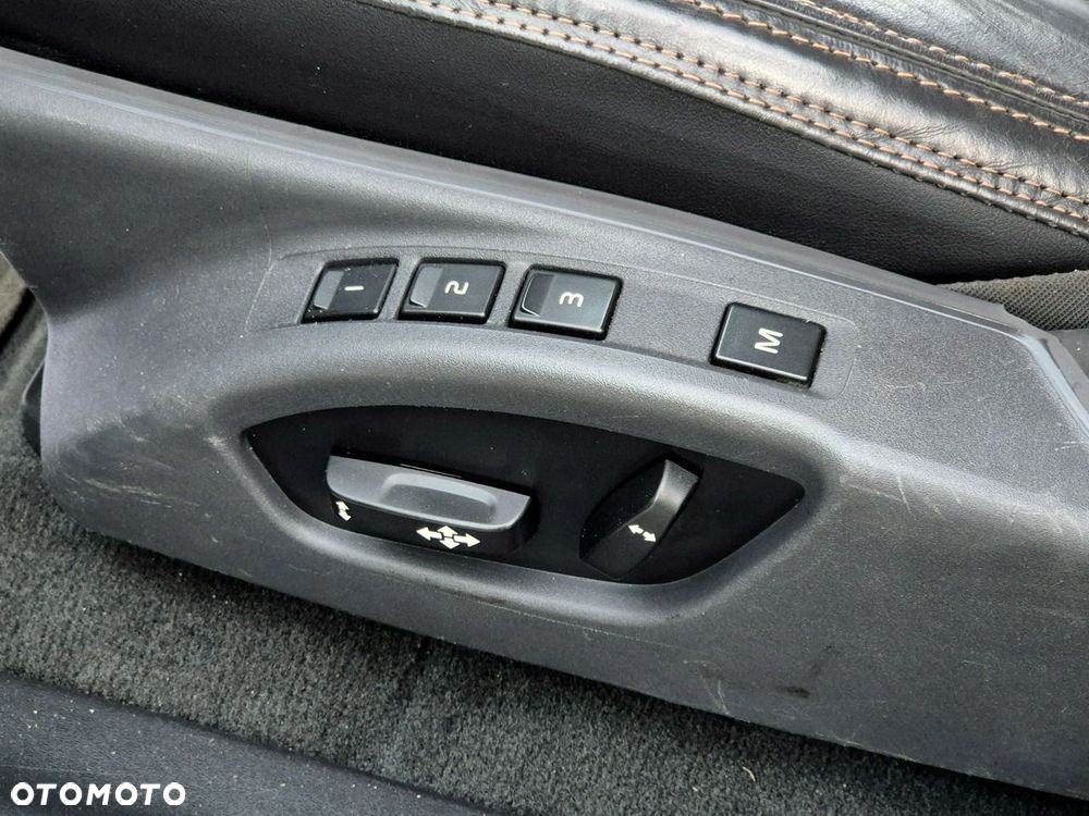 Volvo XC 60 - 10