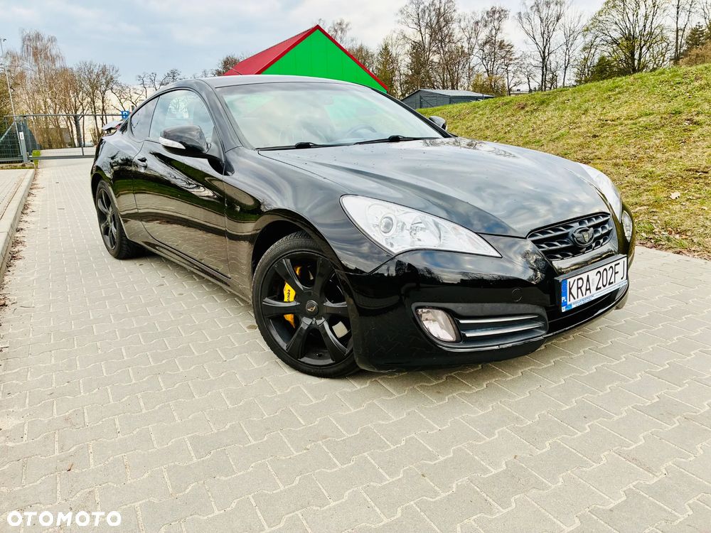 Hyundai Genesis Coupe - 20