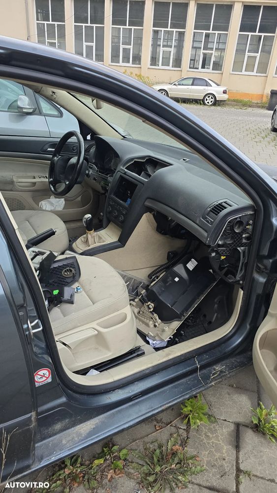 Skoda Octavia 2.0 TDI Elegance - 2