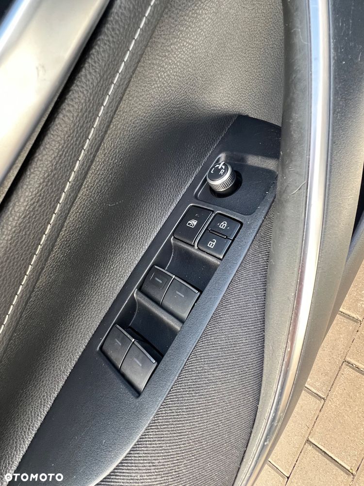Toyota Corolla - 18