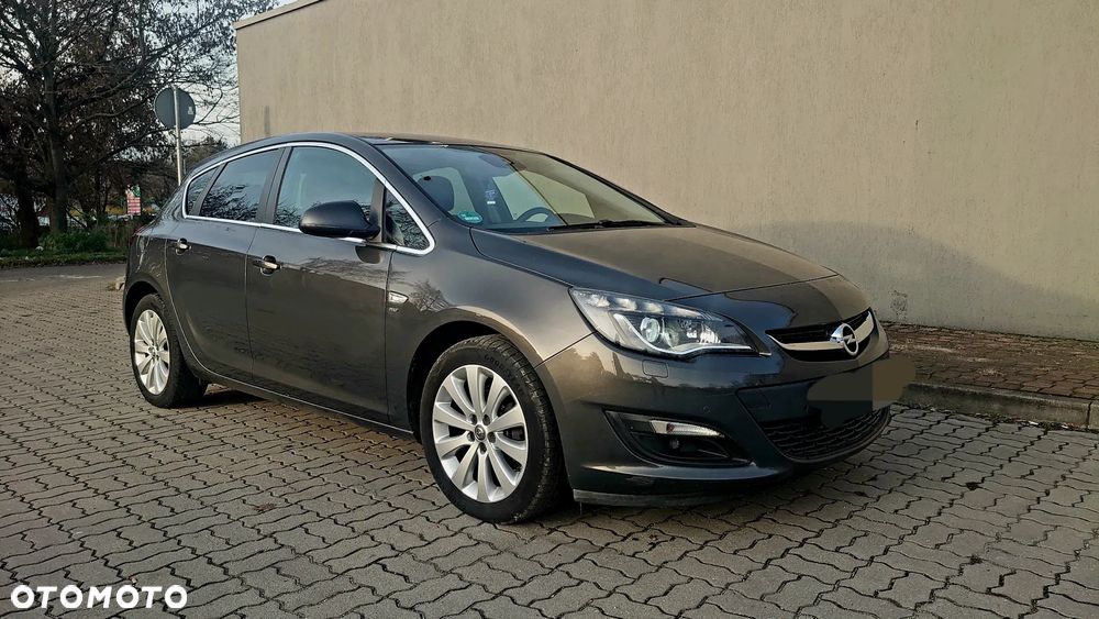 Opel Astra 1.4 Turbo Exklusiv - 1
