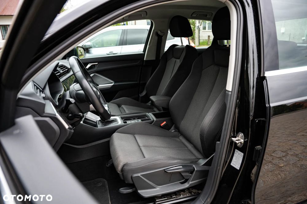 Audi Q3 35 TFSI mHEV S-Line S tronic - 13