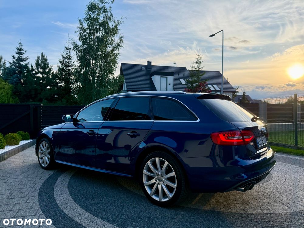 Audi A4 Avant 2.0 TDI DPF clean diesel quattro S line Sportpaket - 32