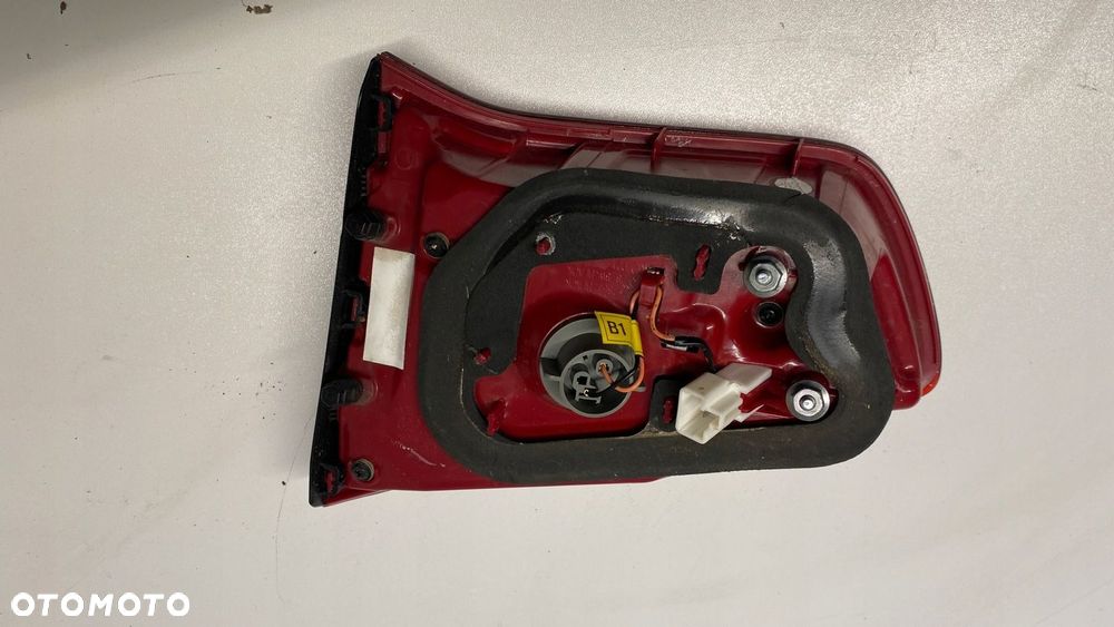 KIA SPORTAGE III LIFT LAMPA LEWA LEWY TYŁ TYLNA W KLAPĘ 13-15 - 4