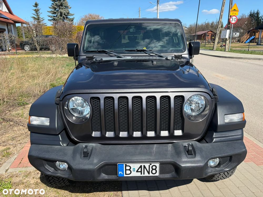 Jeep Wrangler - 3