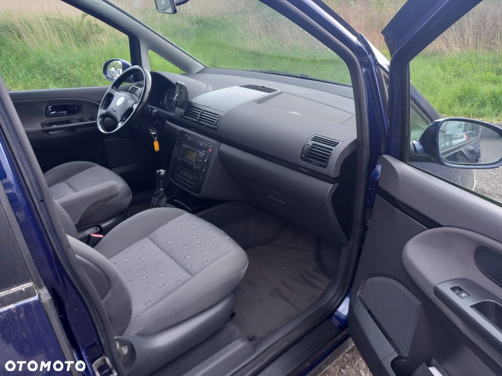 Volkswagen Sharan 1.8 5V Turbo Trendline - 10