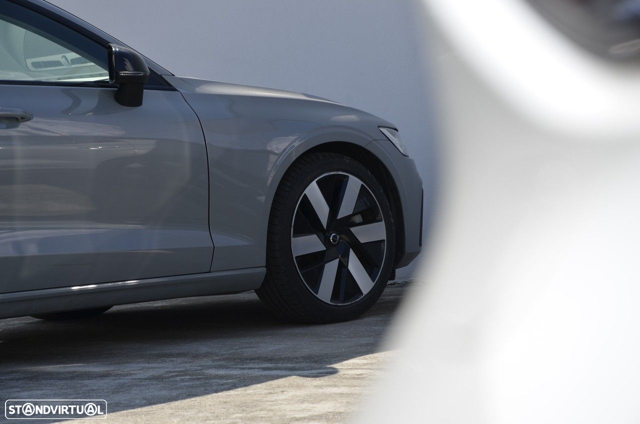 Volvo V60 2.0 T6 AWD TE Plus Dark - 24