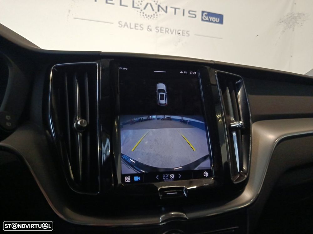 Volvo XC 60 2.0 T6 PHEV Inscription Expression AWD - 24