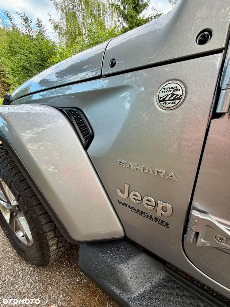 Jeep Wrangler - 10