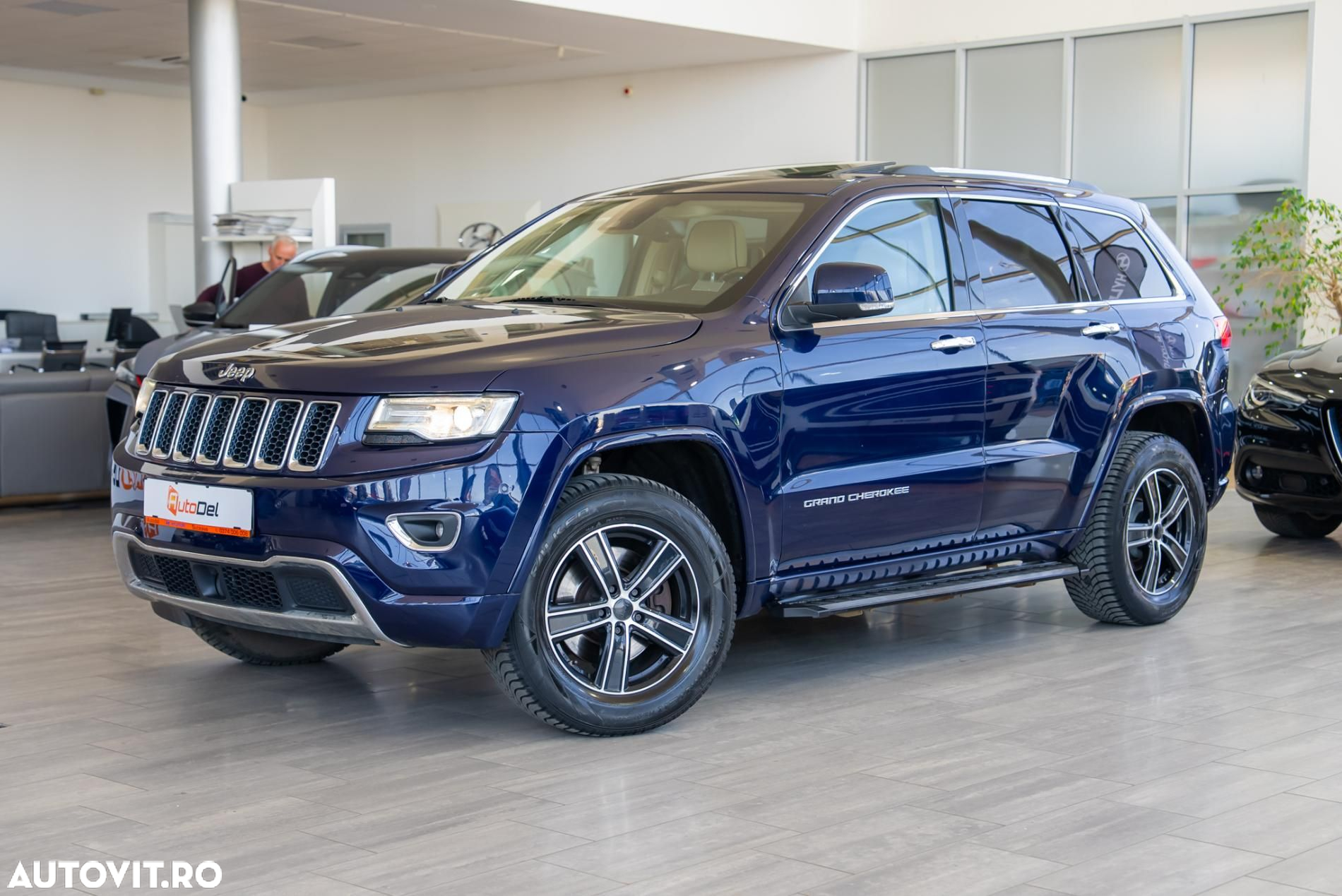 Jeep Grand Cherokee - 3