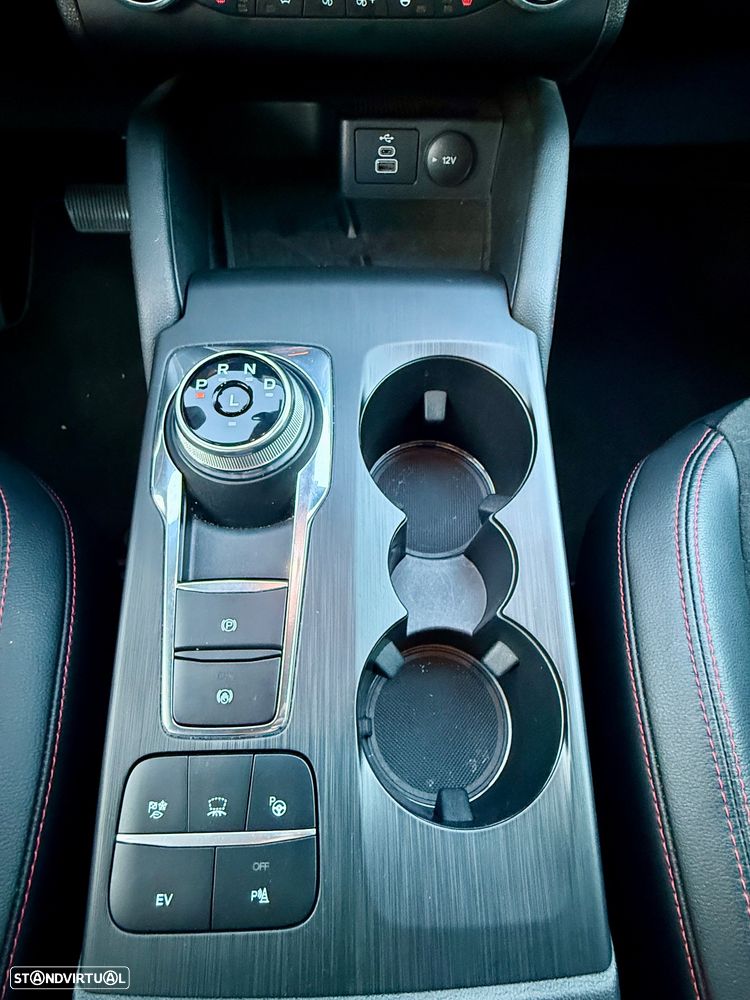 Ford Kuga 2.5 PHEV ST-Line X - 14