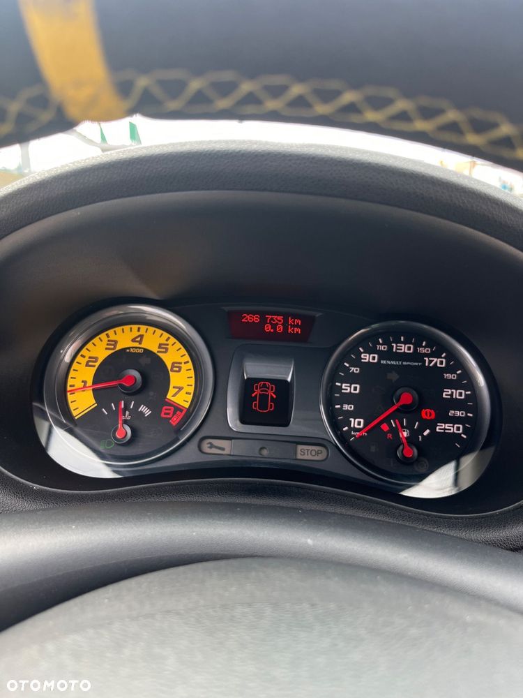 Renault Clio 2.0 16V 200 RS Cup - 17