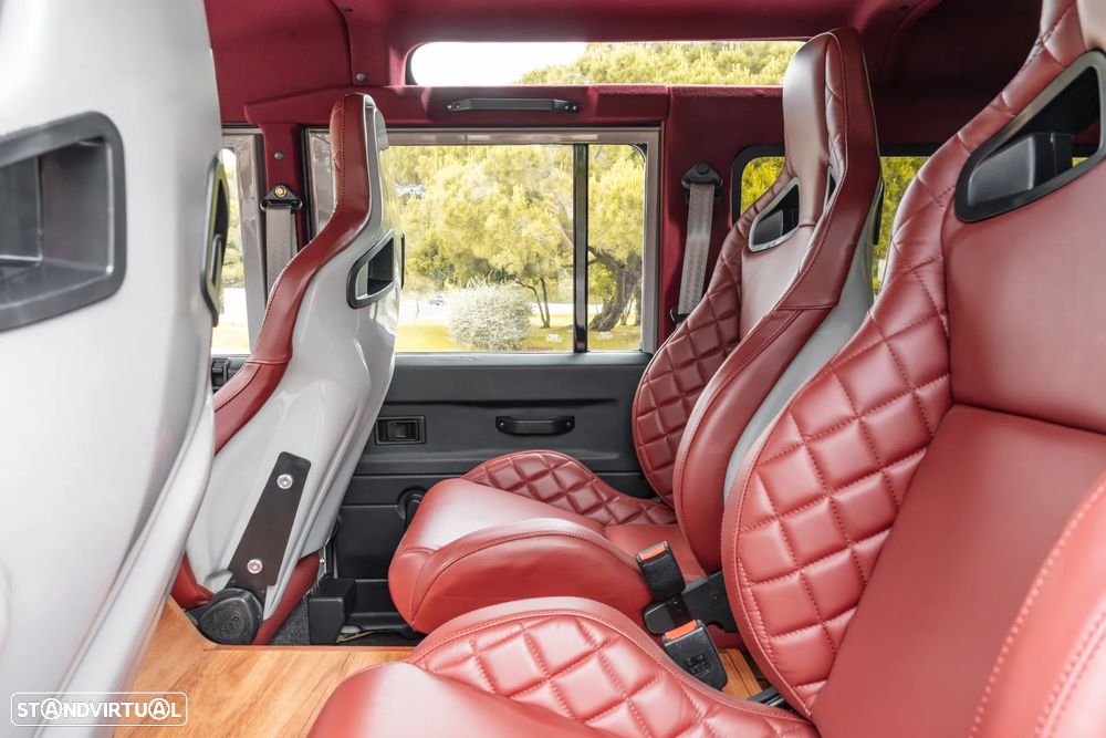 Land Rover Defender 110 2.5 TD5 Metal Top - 19