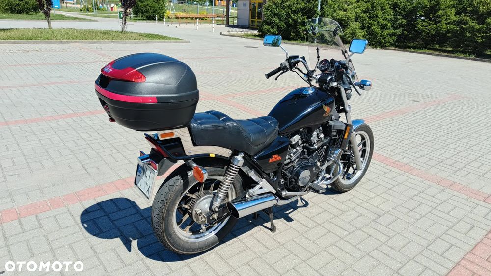 Honda VF - 7