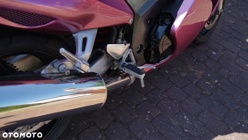 Honda CBR - 28