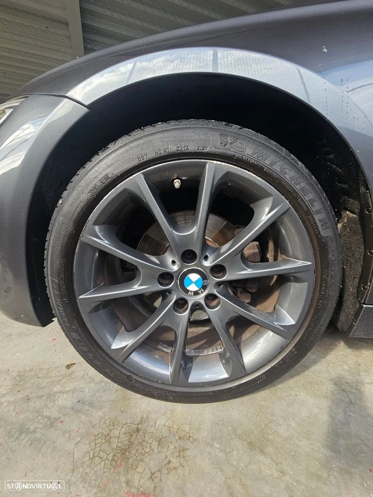 BMW 320 d DPF Touring - 17