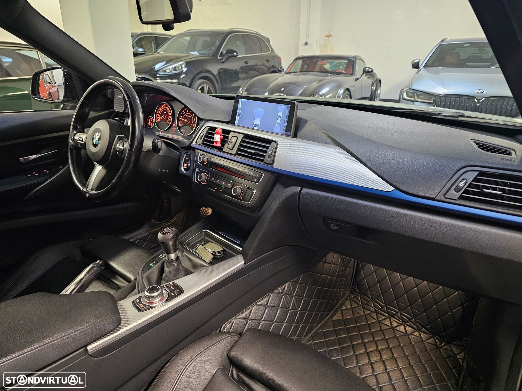 BMW 328 i Pack M - 13
