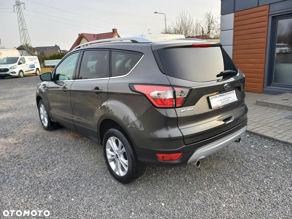 Ford Kuga 1.5 TDCi 2x4 Titanium - 6