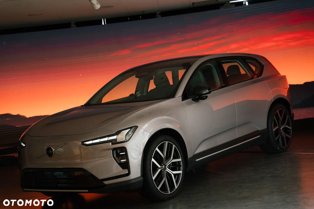 Volvo EX60 83kWh Single Motor Plus - 2