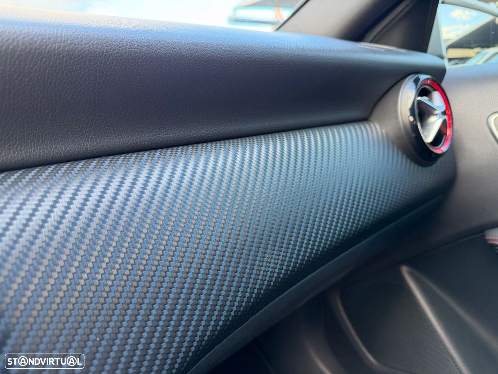 Mercedes-Benz A 45 AMG 4-Matic - 21