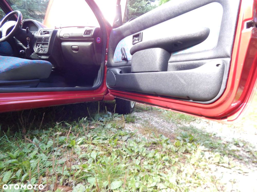 Peugeot 106 - 23