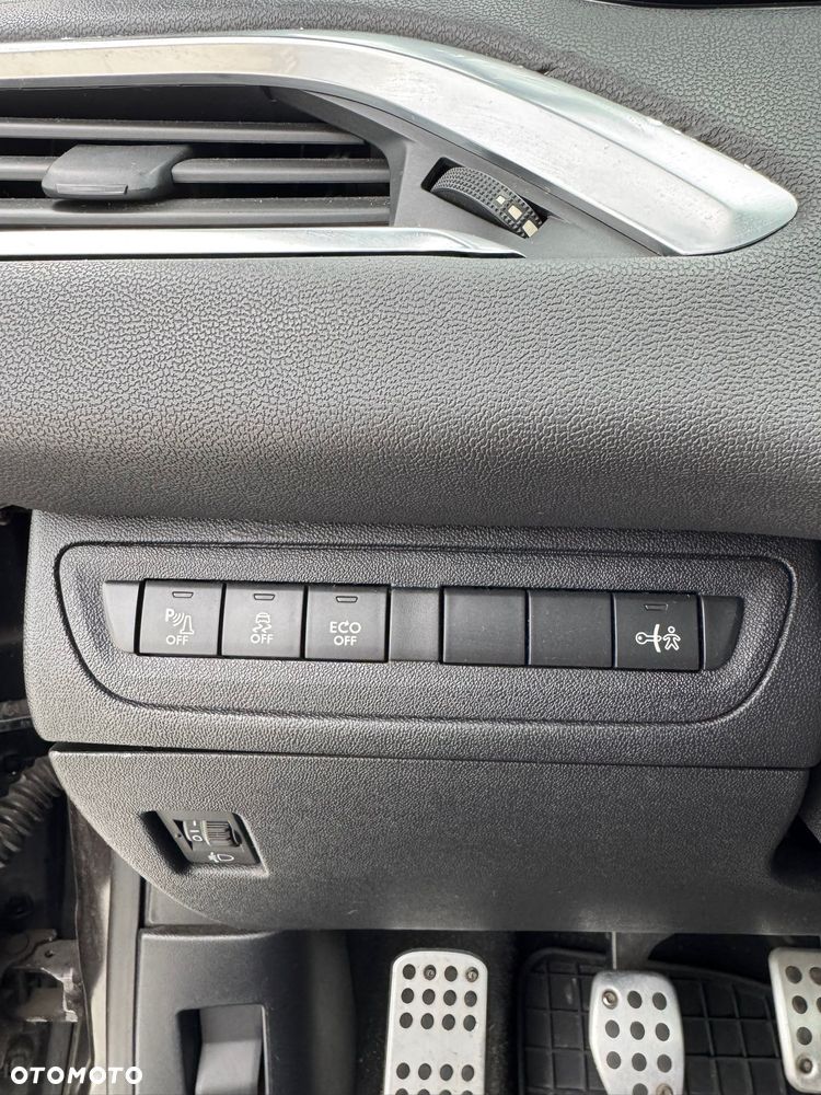 Peugeot 208 e-HDi 115 Stop&Start Allure - 21