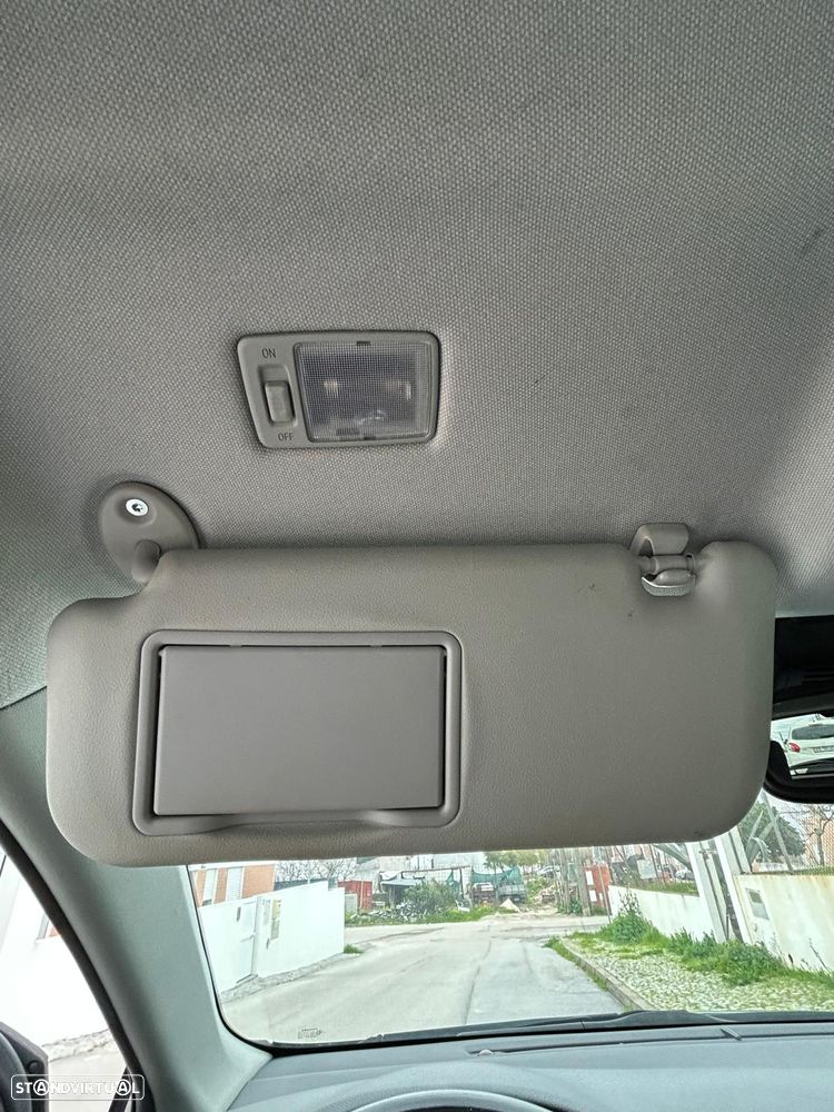 Toyota Auris Touring Sports - 29