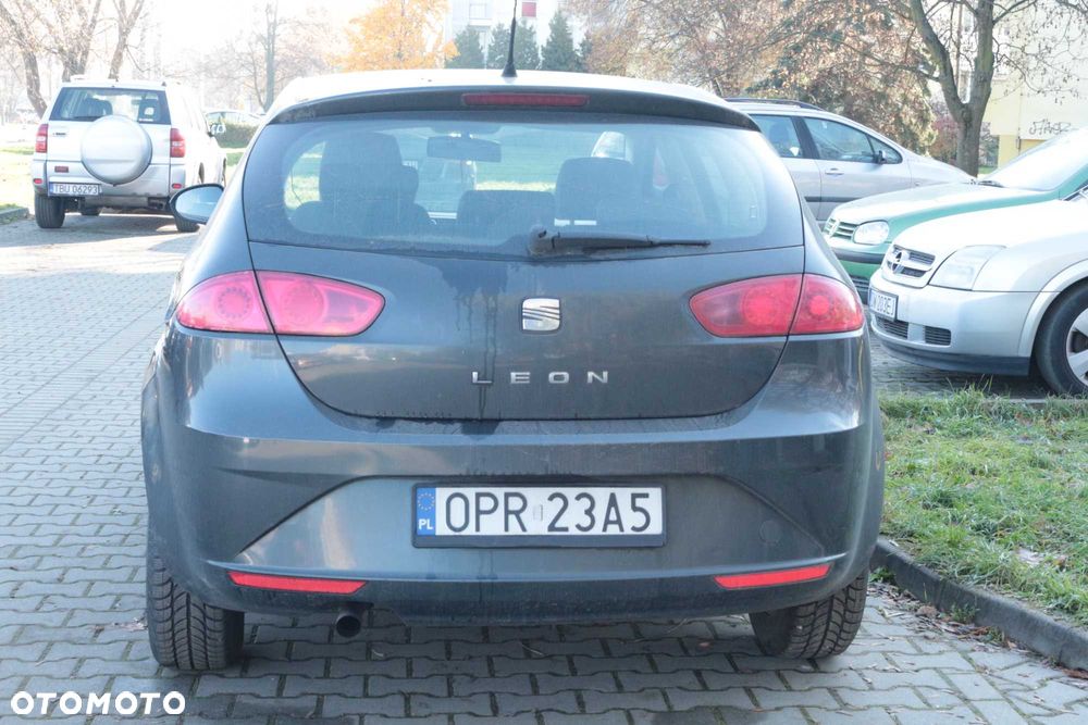 Seat Leon 2010 photo 4