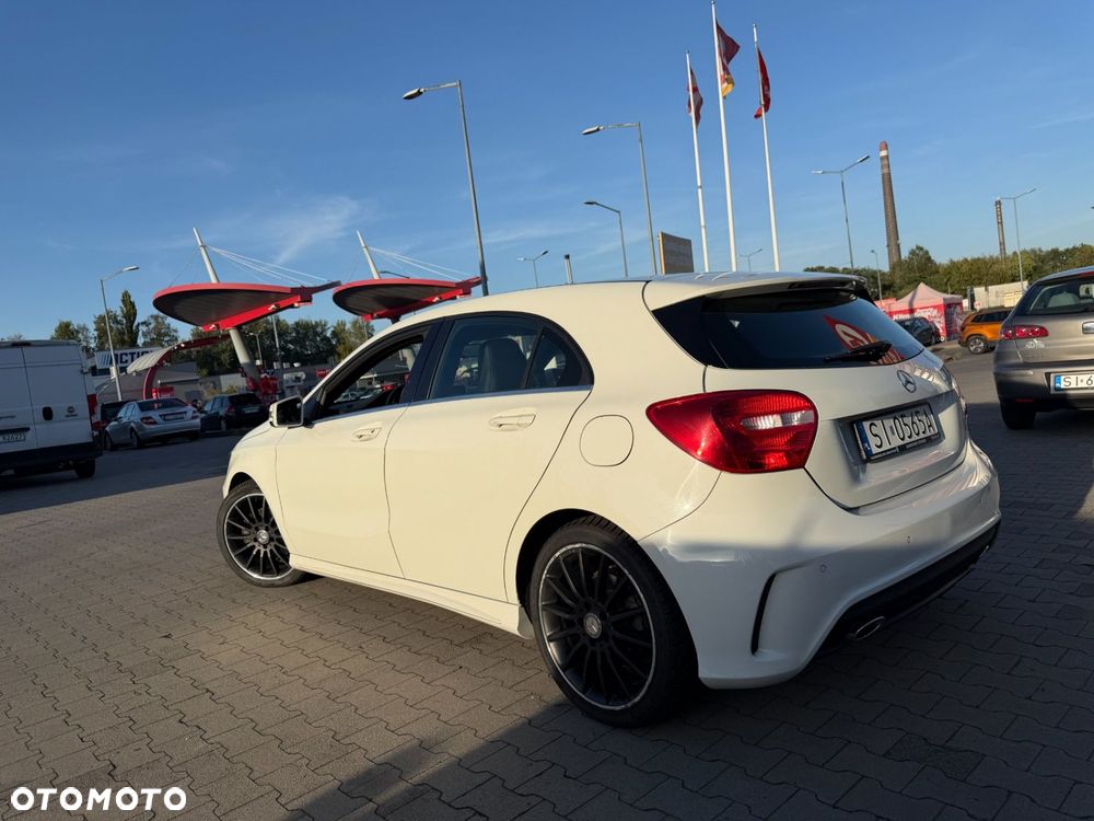 Mercedes-Benz Klasa A 180 AMG Line - 24