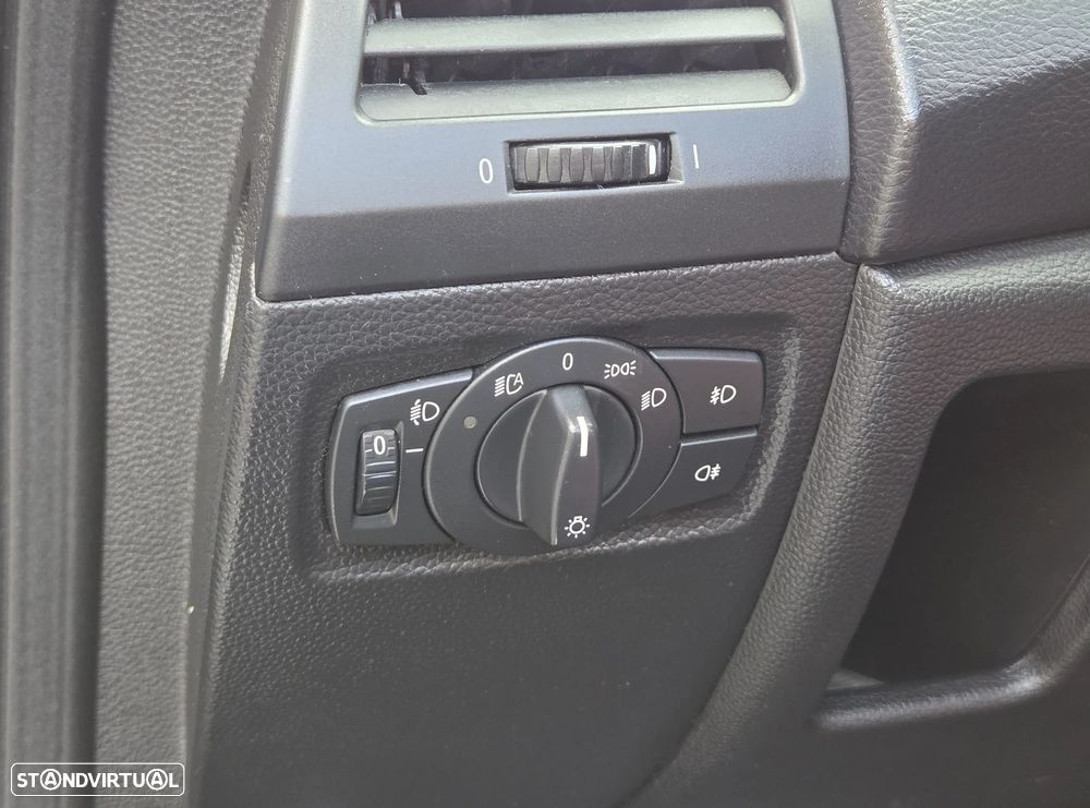 BMW 118 d Cabrio Auto - 18