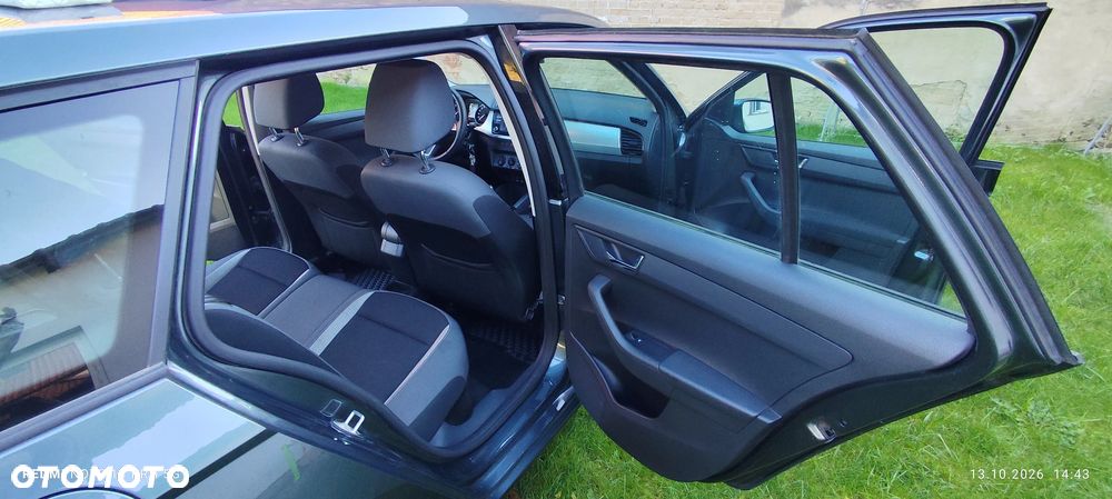 Skoda Fabia - 10