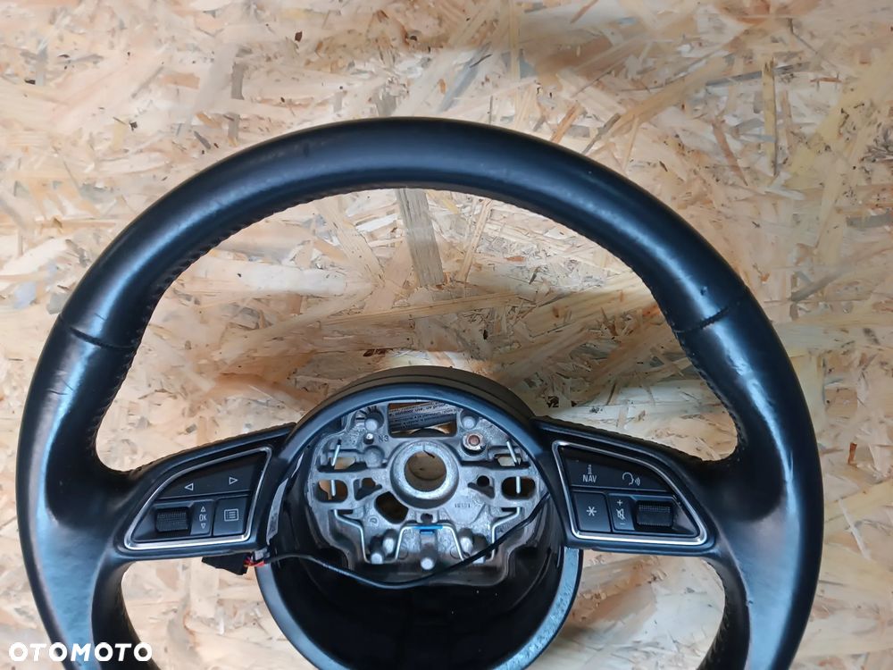 KIEROWNICA MULTIFUNKCYJNA AUDI A1 8X - 3