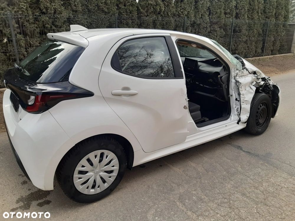 Toyota Yaris - 5